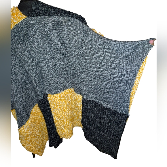 Zara Blanket Shawl Cape size Medium 46 - Picture 14 of 16